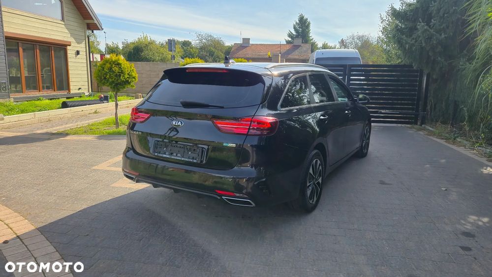 Kia Ceed SW 1.6 GDI DCT OPF Plug-in-Hybrid Platinum Edition - 5