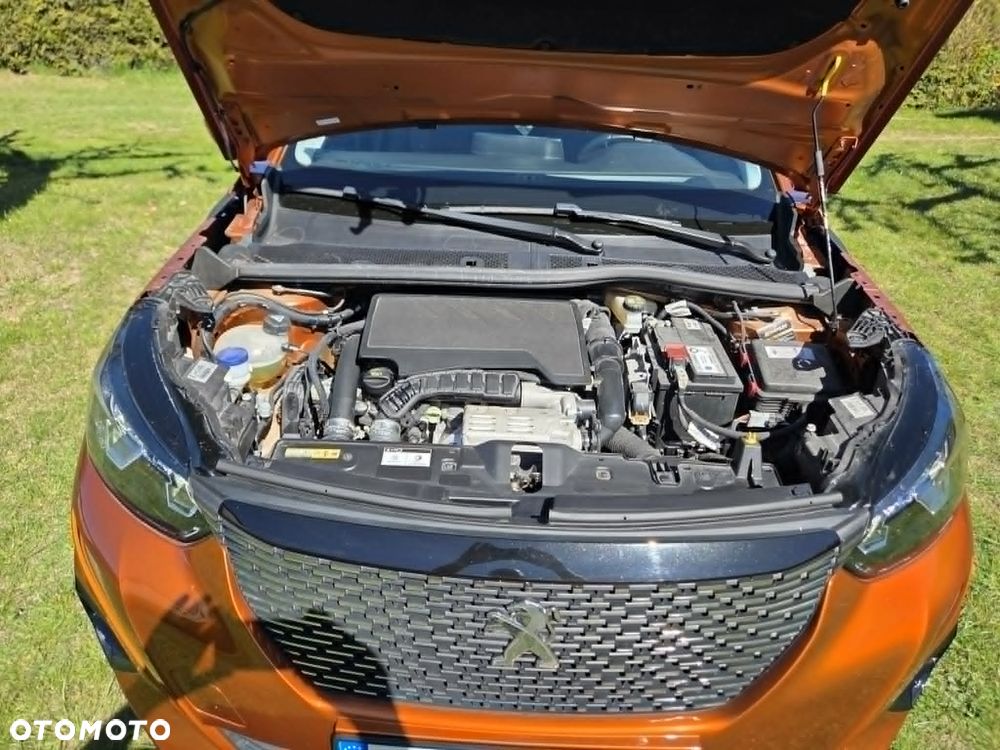 Peugeot 2008 PureTech 130 Stop&Start EAT6 Signature - 26