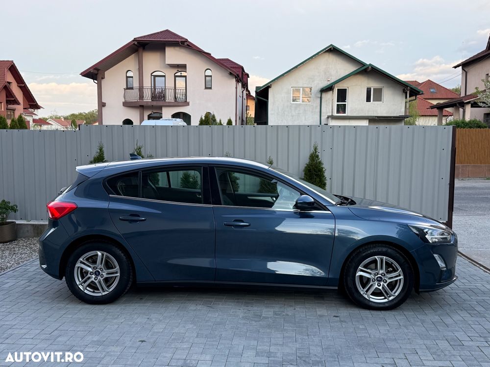 Ford Focus 1.0 EcoBoost Connected - 13