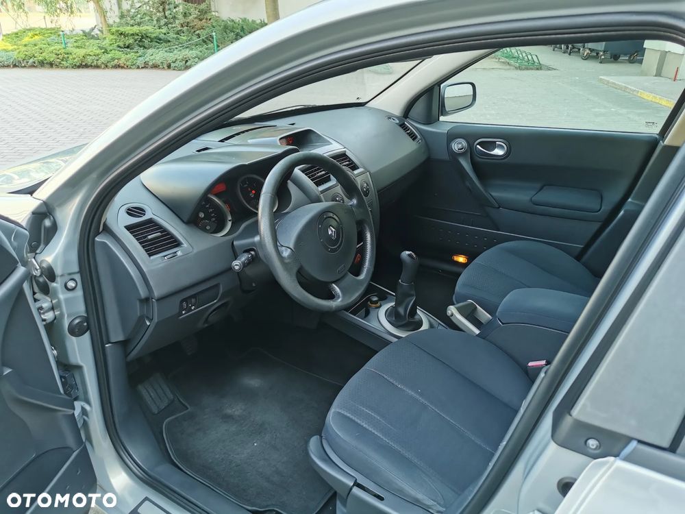 Renault Megane 1.4 Confort Authentique - 9