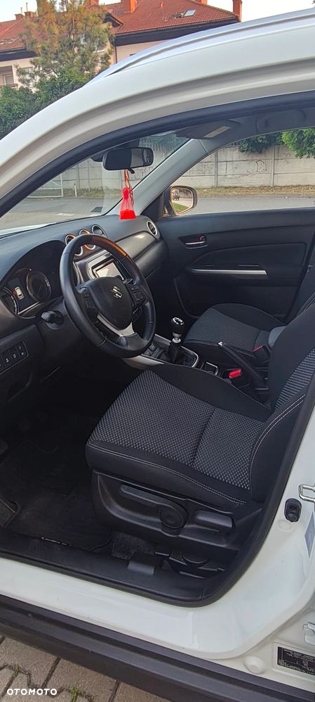 Suzuki Vitara 1.4 Boosterjet SHVS Premium 2WD - 5
