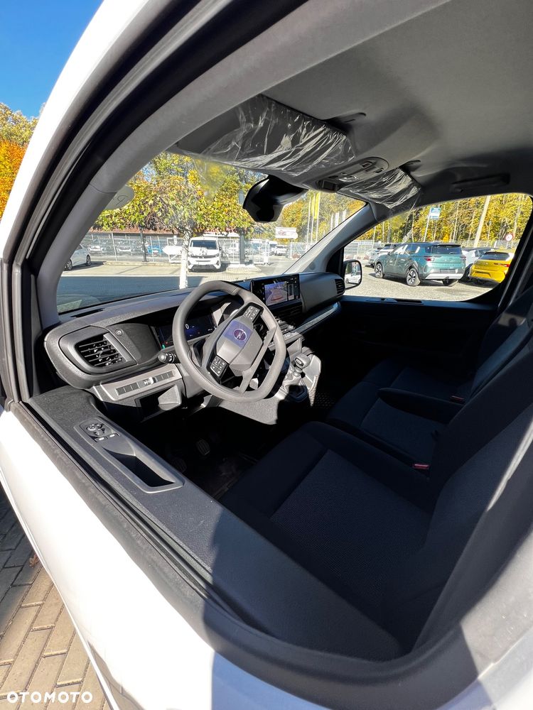 Opel Vivaro - 12