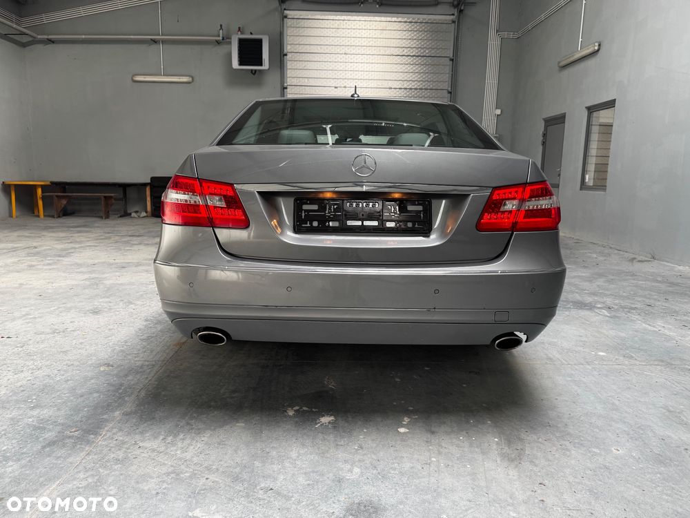 Mercedes-Benz Klasa E 350 CDI DPF 4Matic BlueEFFICIENCY 7G-TRONIC Avantgarde - 8