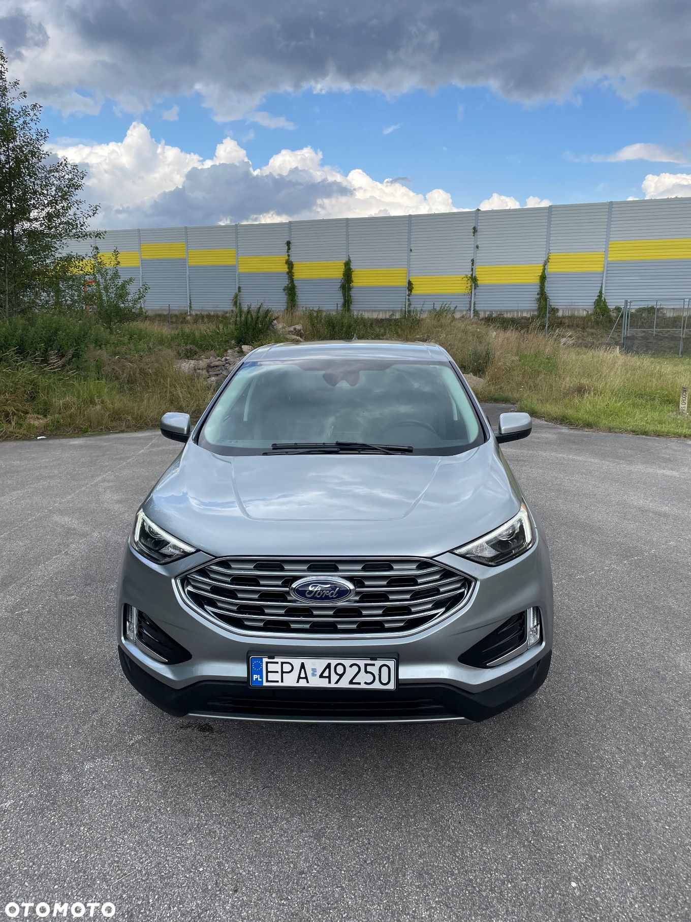 Ford Edge - 1
