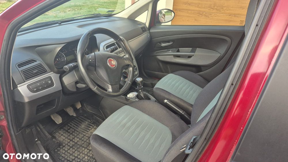 Fiat Grande Punto Actual 1.4 8V Estiva Blue&Me - 3