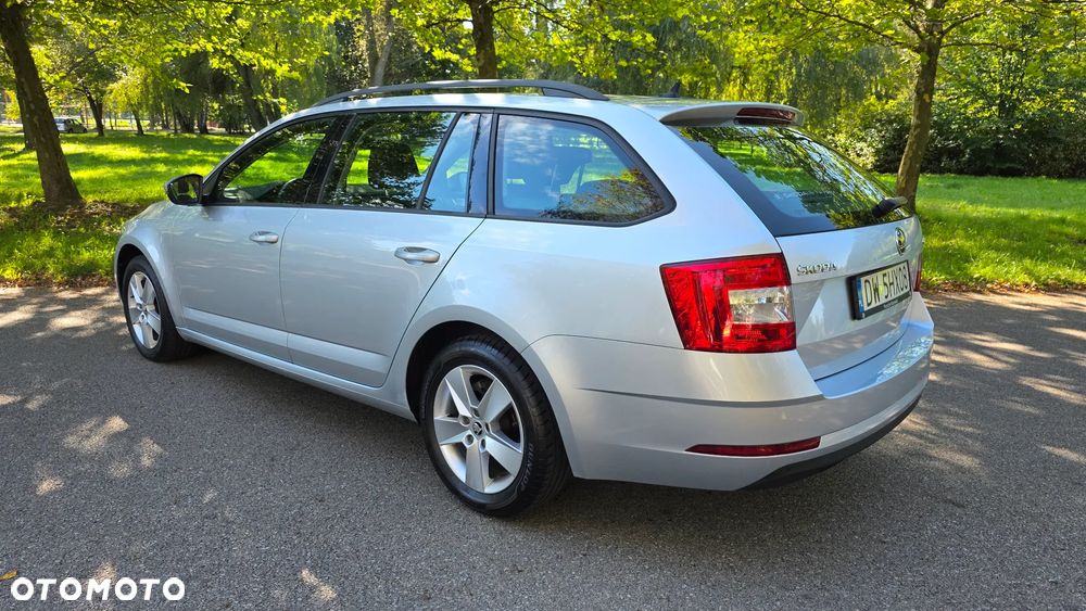 Skoda Octavia 2.0 TDI Style DSG - 7
