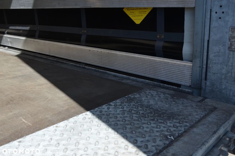 Schmitz Cargobull VARIOS / 2 POZIOMY JAZDY / OŚ PODNOSZONA / DACH POD. /  CODE XL / OCYNK 3672 - 12