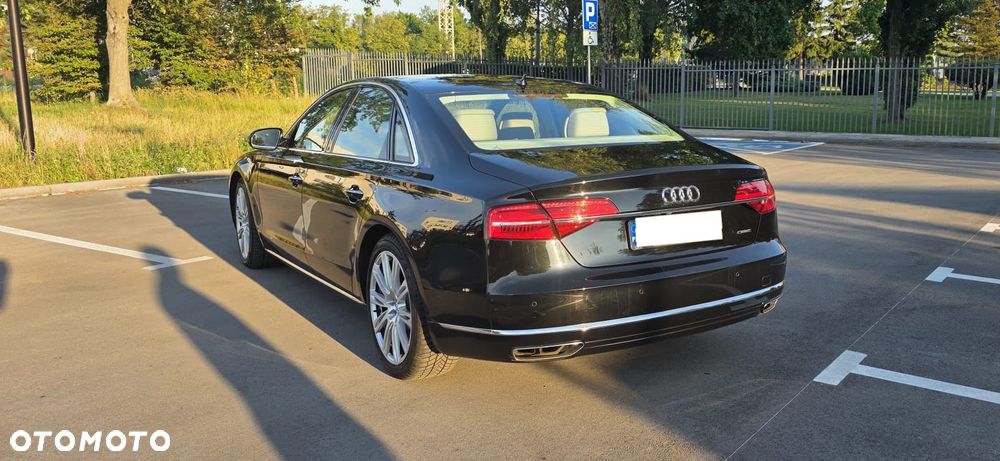 Audi A8 4.2 TDI clean diesel L Quattro - 11
