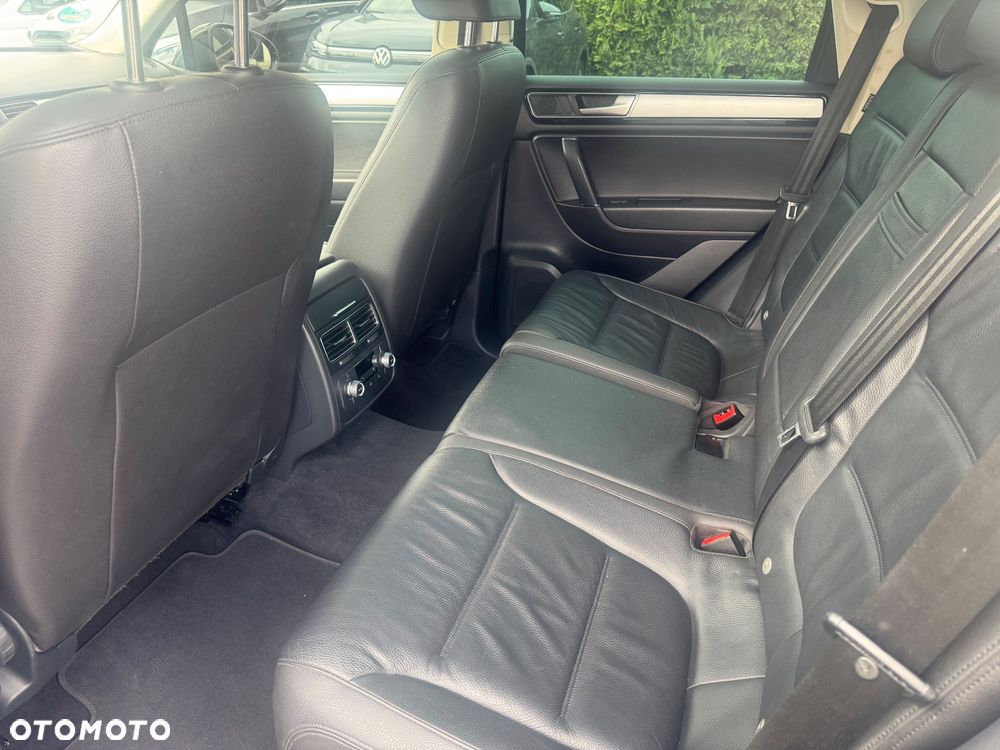 Volkswagen Touareg 3.0 V6 TDI BMT - 11