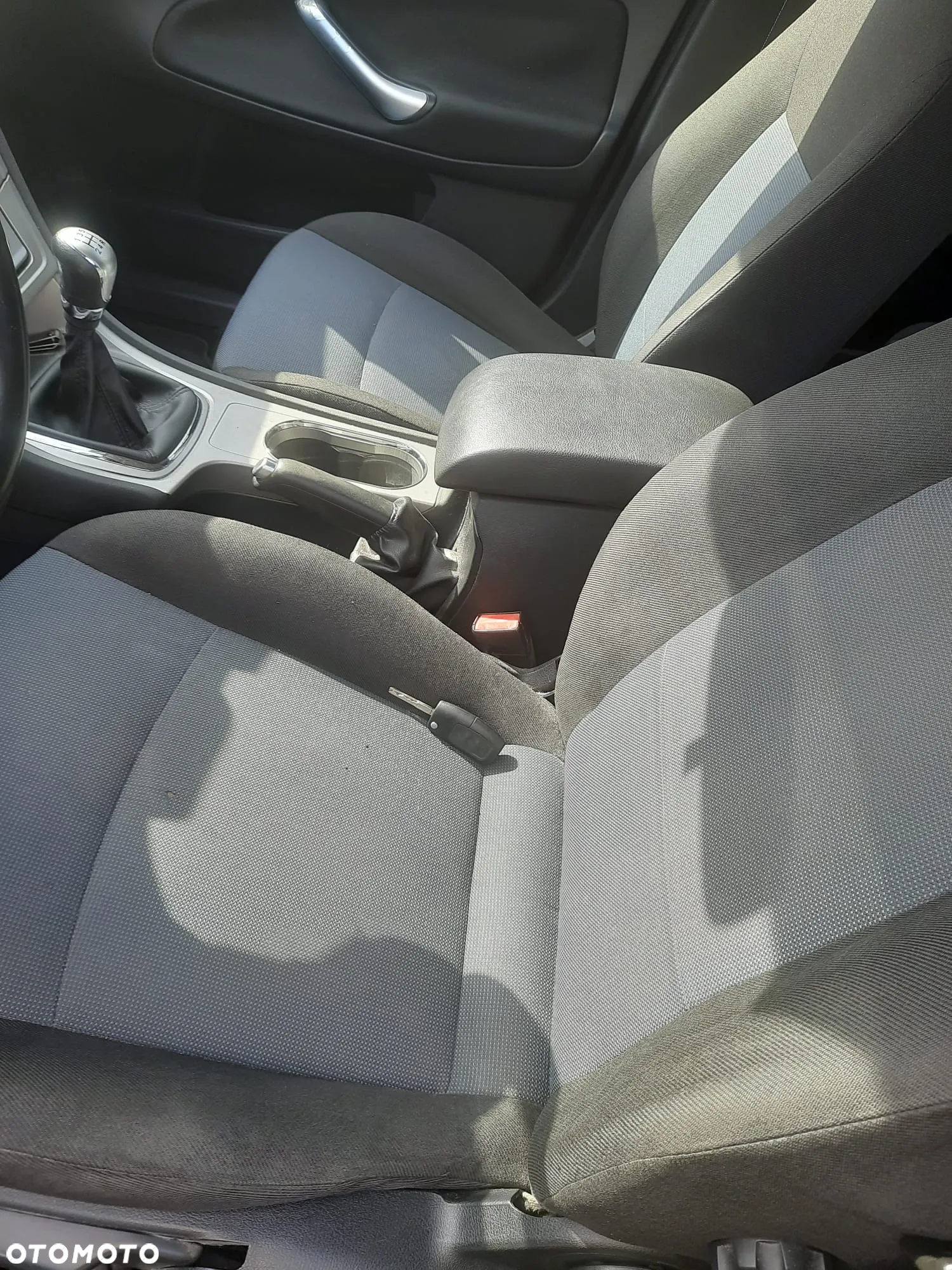Ford Mondeo - 4