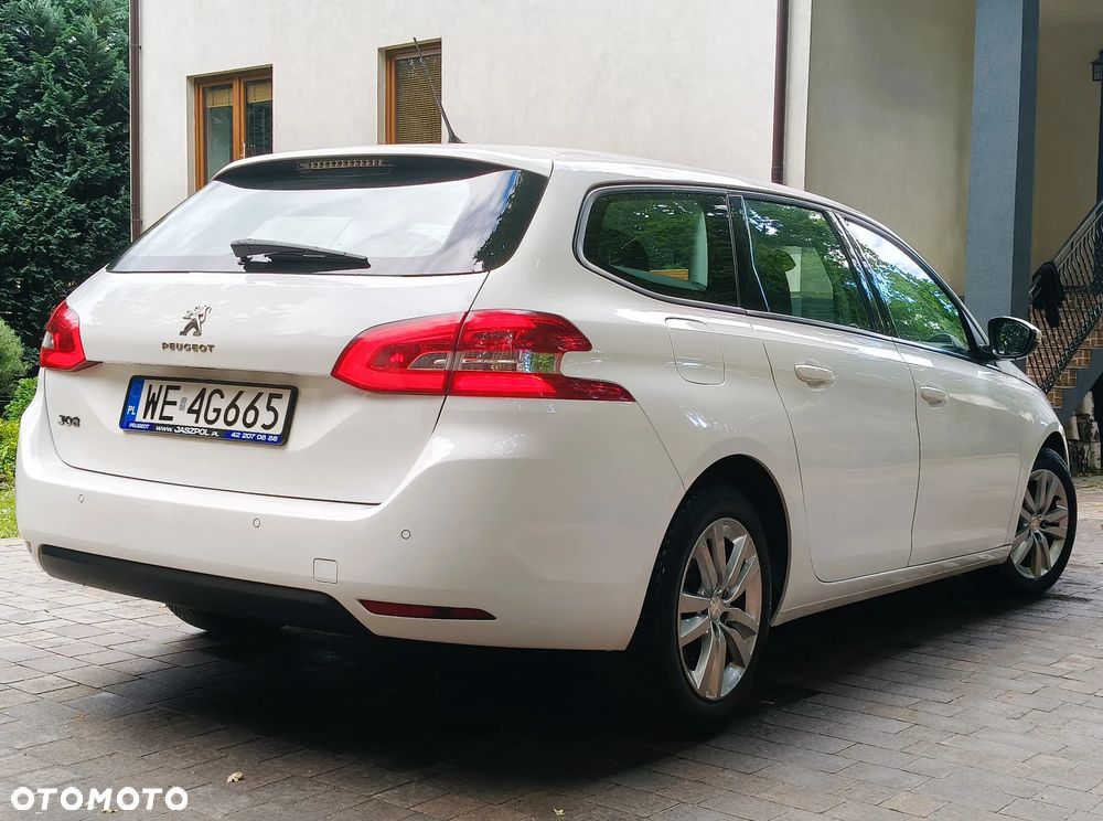 Peugeot 308 1.5 BlueHDi Active Pack Business S&S EAT8 - 6