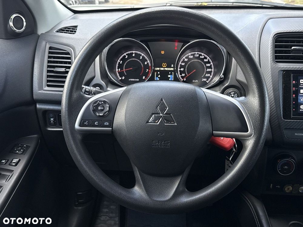 Mitsubishi ASX 2.0 Invite - 15