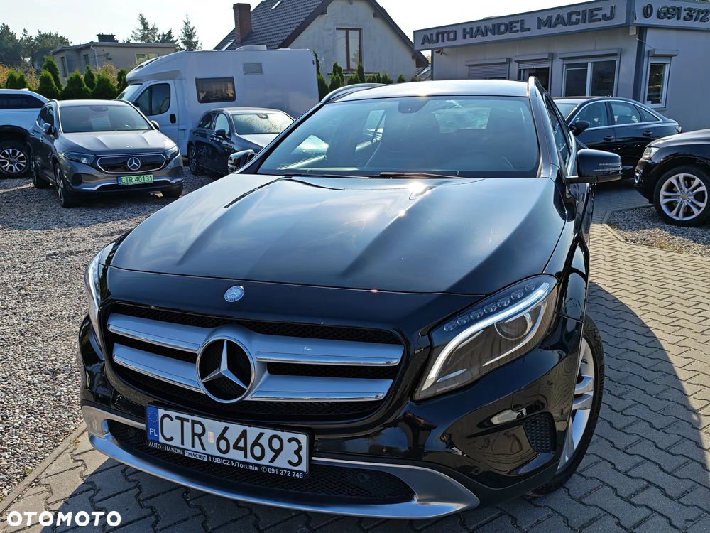 Mercedes-Benz GLA - 2