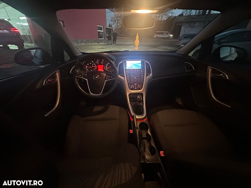 Opel Astra 2.0 CDTI DPF Sports Tourer - 9