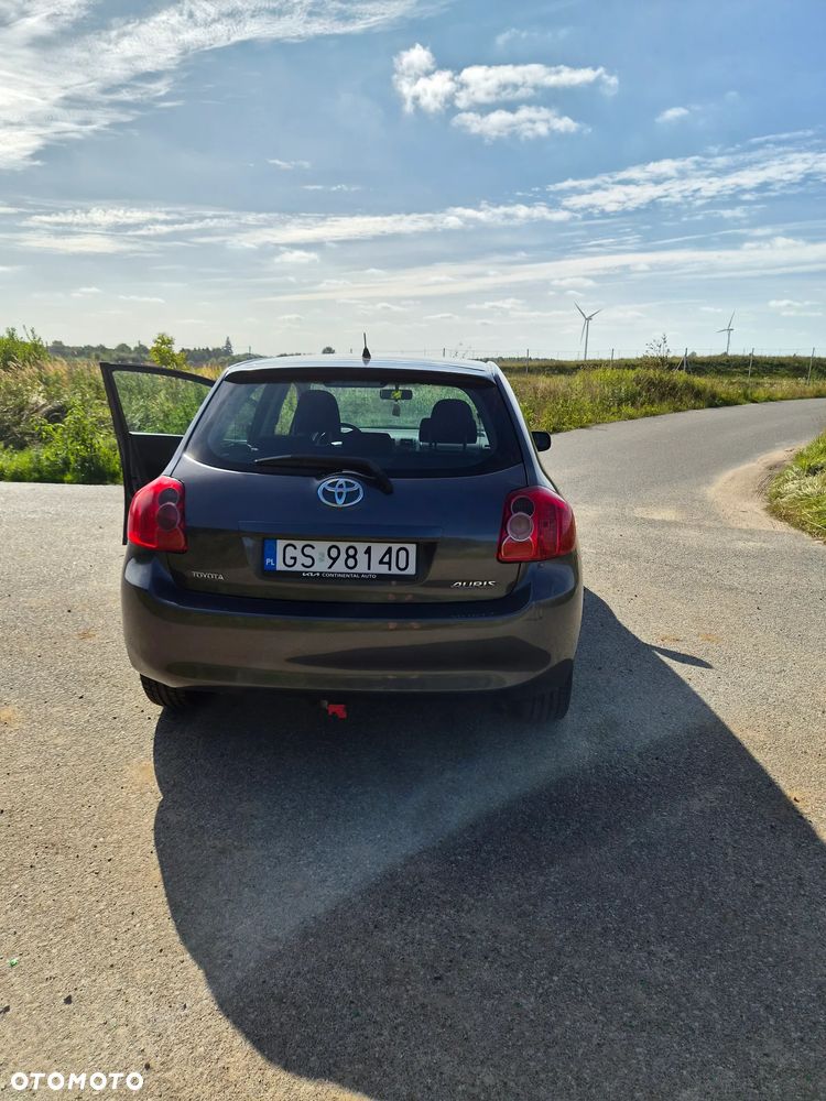 Toyota Auris 1.6 VVT-i Premium - 6