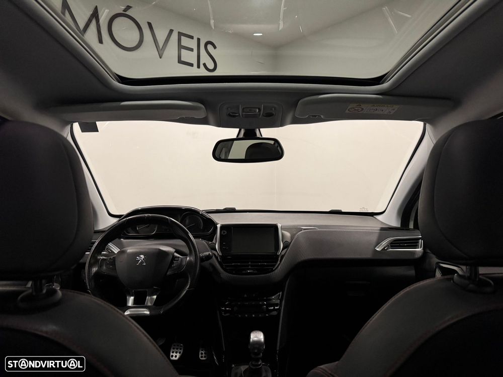 Peugeot 2008 1.6 BlueHDi GT Line - 34