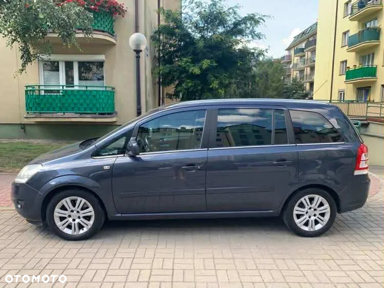 Opel Zafira - 3