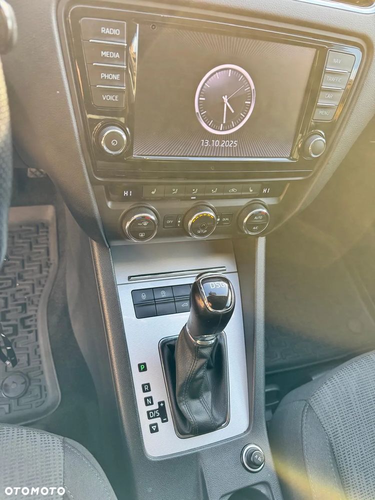 Skoda Octavia 1.6 TDI Ambition DSG - 9