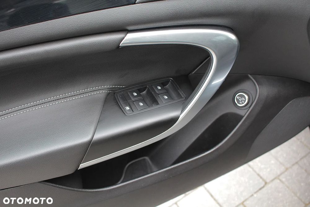 Opel Insignia 1.4 Turbo ecoFLEX Start/Stop Business Innovation - 11