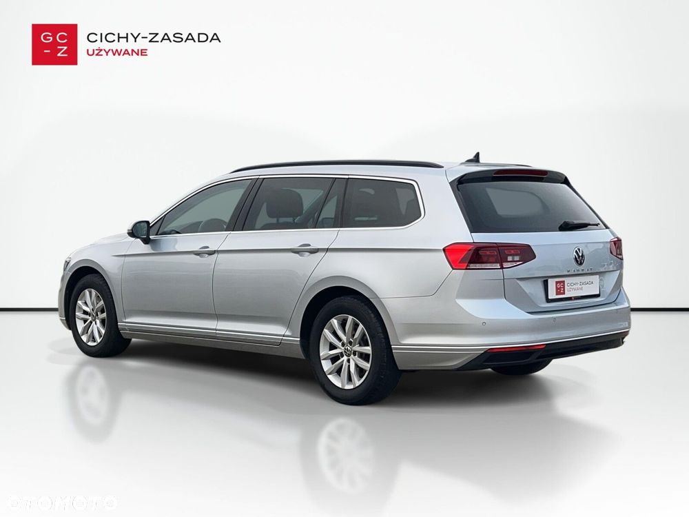 Volkswagen Passat - 3