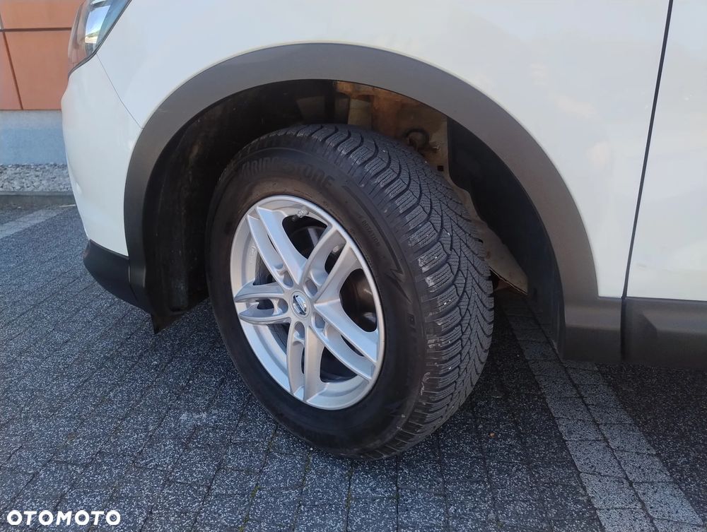 Nissan Qashqai 1.2 DIG-T Xtronic N-Vision - 35