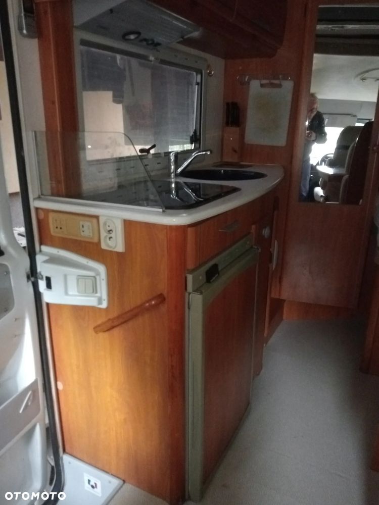 Mercedes-Benz Kamper - 21