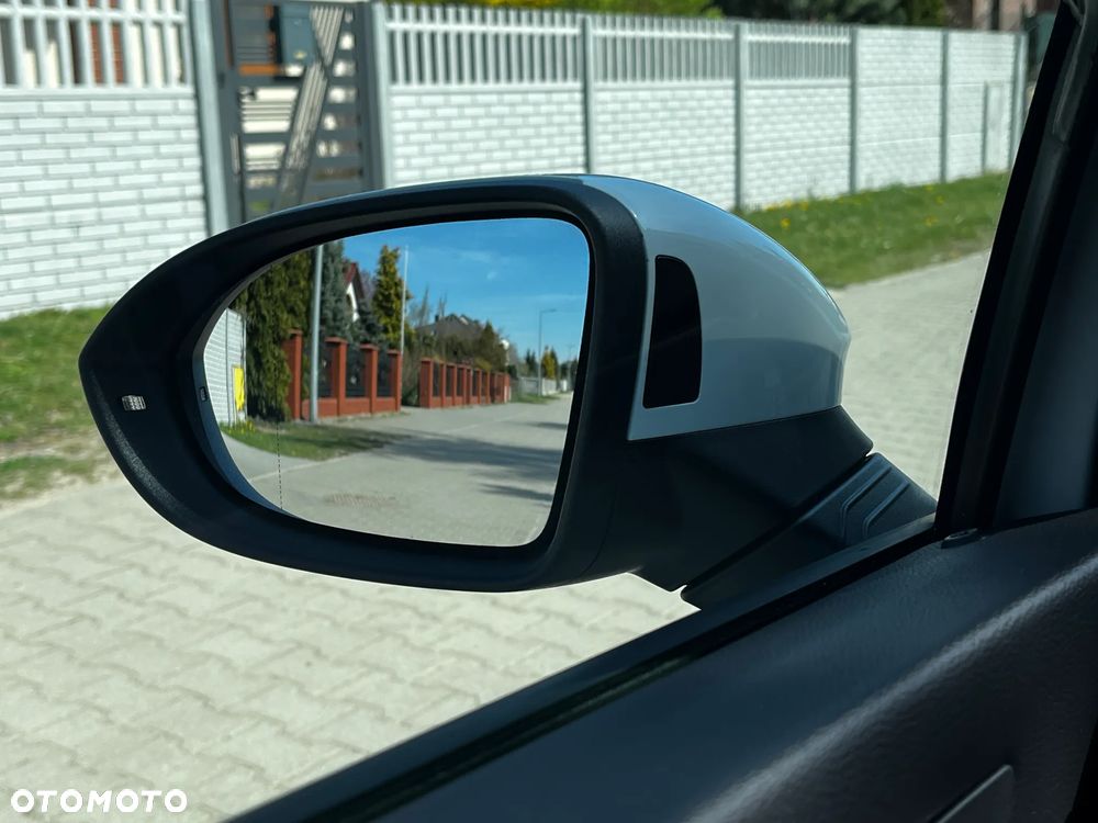 Volkswagen Golf 2.0 TDI Style - 32