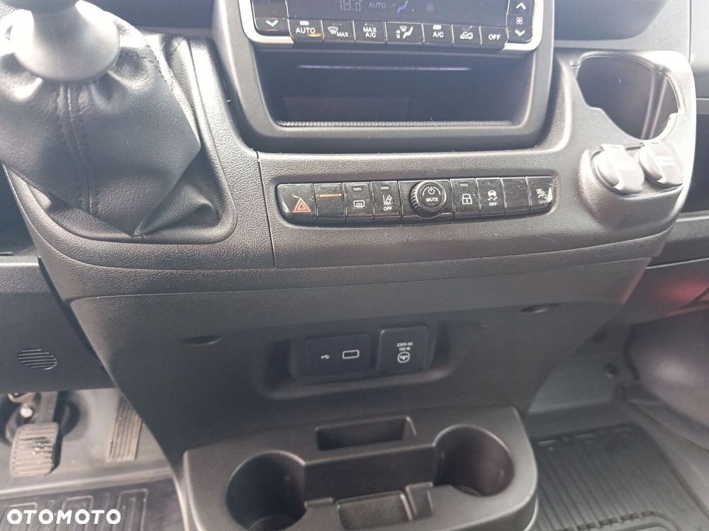 Toyota PROACE MAX - 32