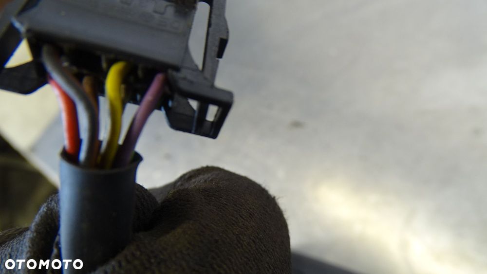 LUSTERKO LEWE ELEKTRYCZNE SEAT ALTEA XL 1.6 - 5