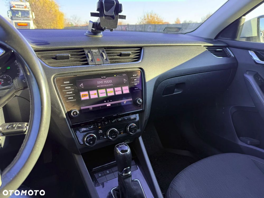 Skoda Octavia 1.5 TSI ACT Style DSG - 5