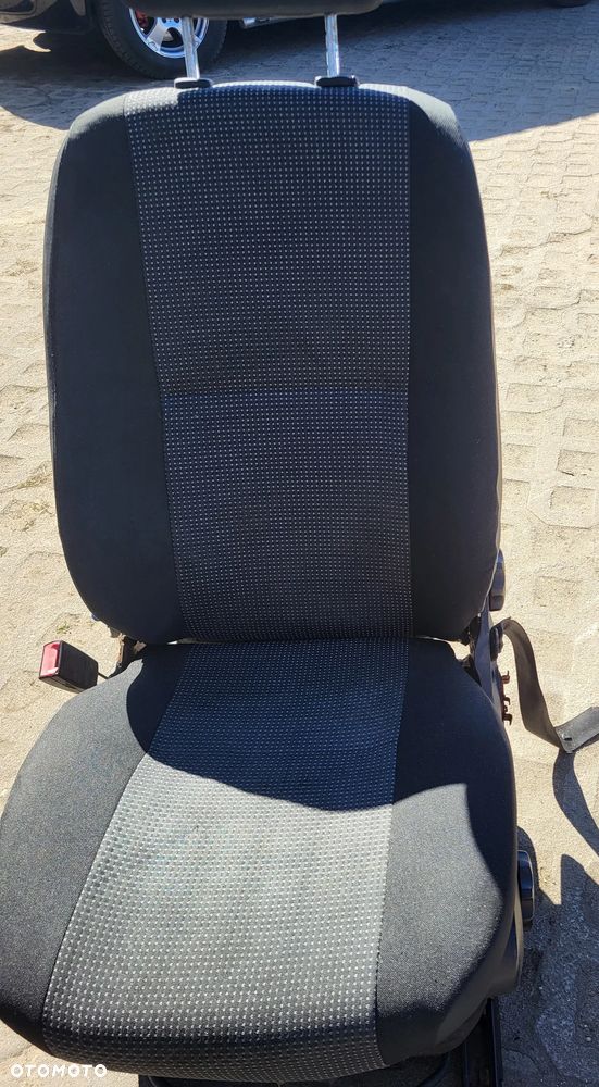 FOTEL LEWY KIEROWCY POJEDYŃCZY Z REGULACJĄ  MERCEDES SPRINTER 906 - 3