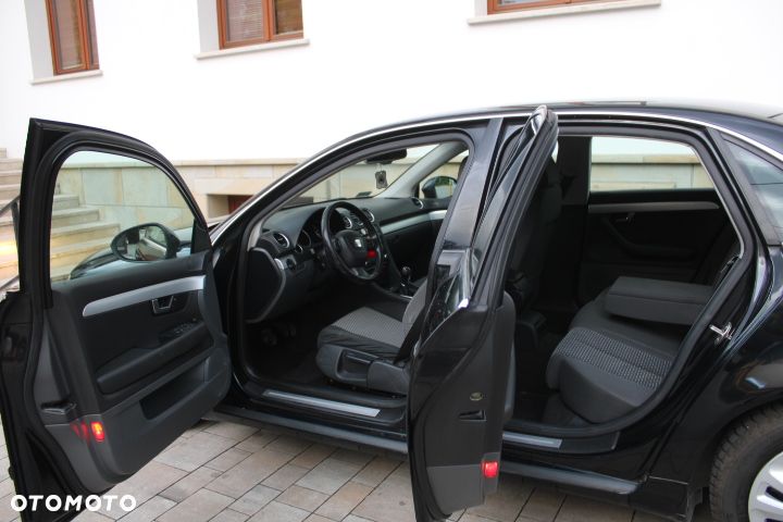 Seat Exeo 2.0 TDI DPF Style - 14