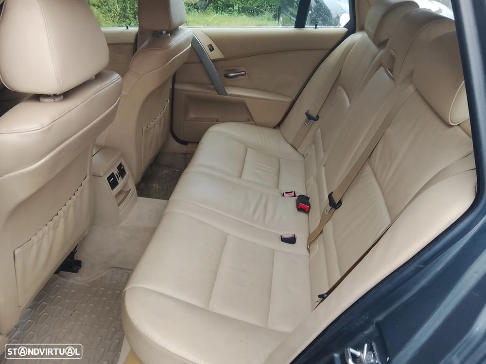 BMW 520 Gran Turismo - 15