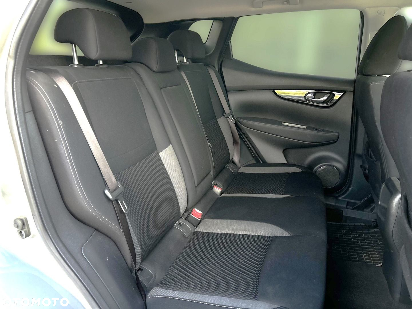 Nissan Qashqai 1.3 DIG-T Visia - 25