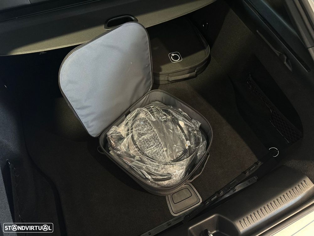 Mercedes-Benz CLA 250 - 43