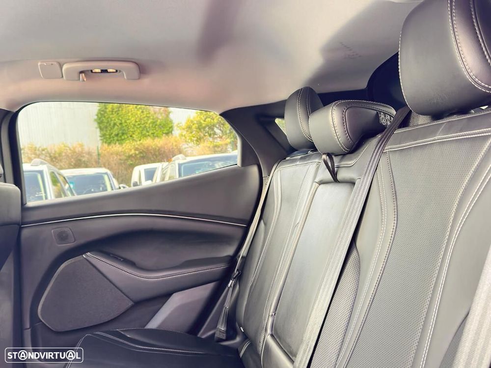 Ford Mustang Mach-E Alargada AWD - 43