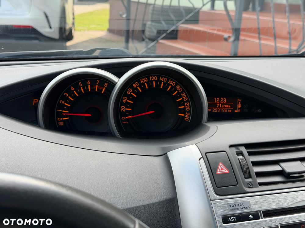 Toyota Verso 1.8 Multidrive Edition - 15