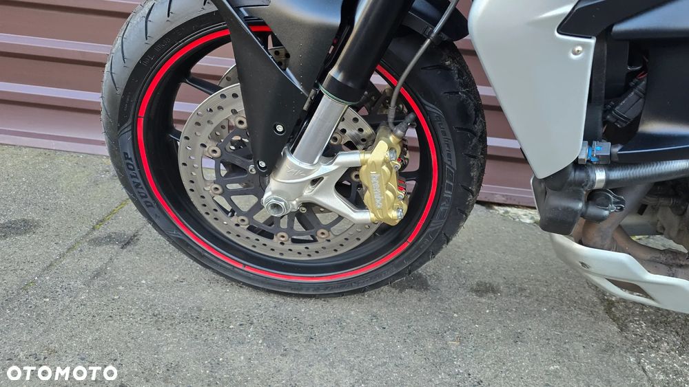 MV AGUSTA Brutale - 19