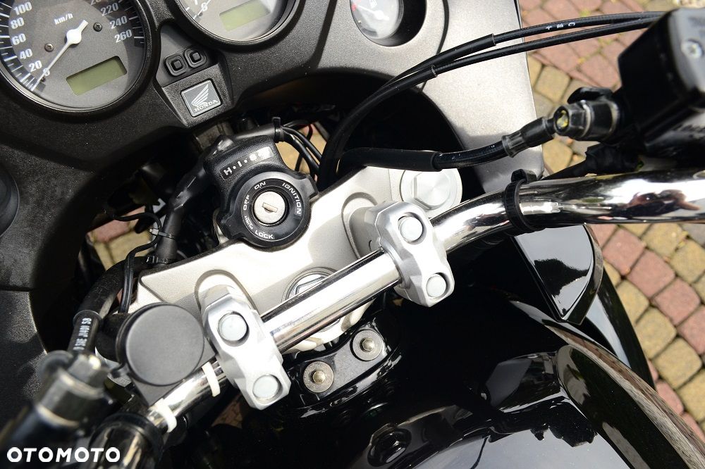 Honda CBF - 30