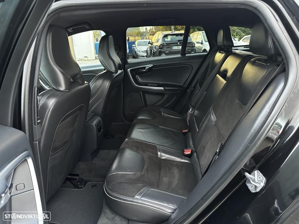 Volvo V60 2.4 D6 R-Design AWD Phev - 40