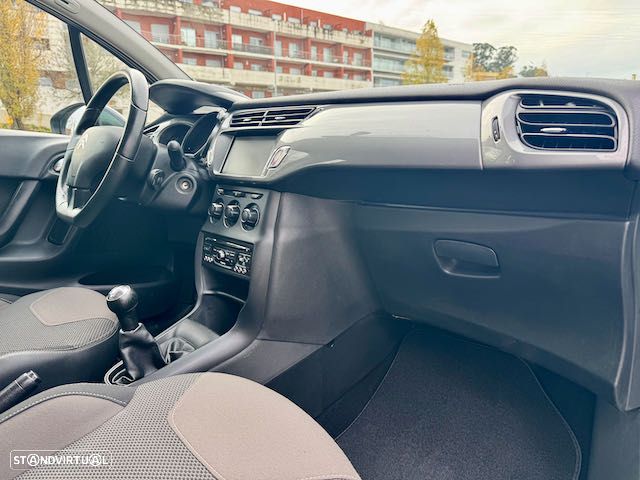 Citroën C3 1.2 VTi Seduction 15 - 33