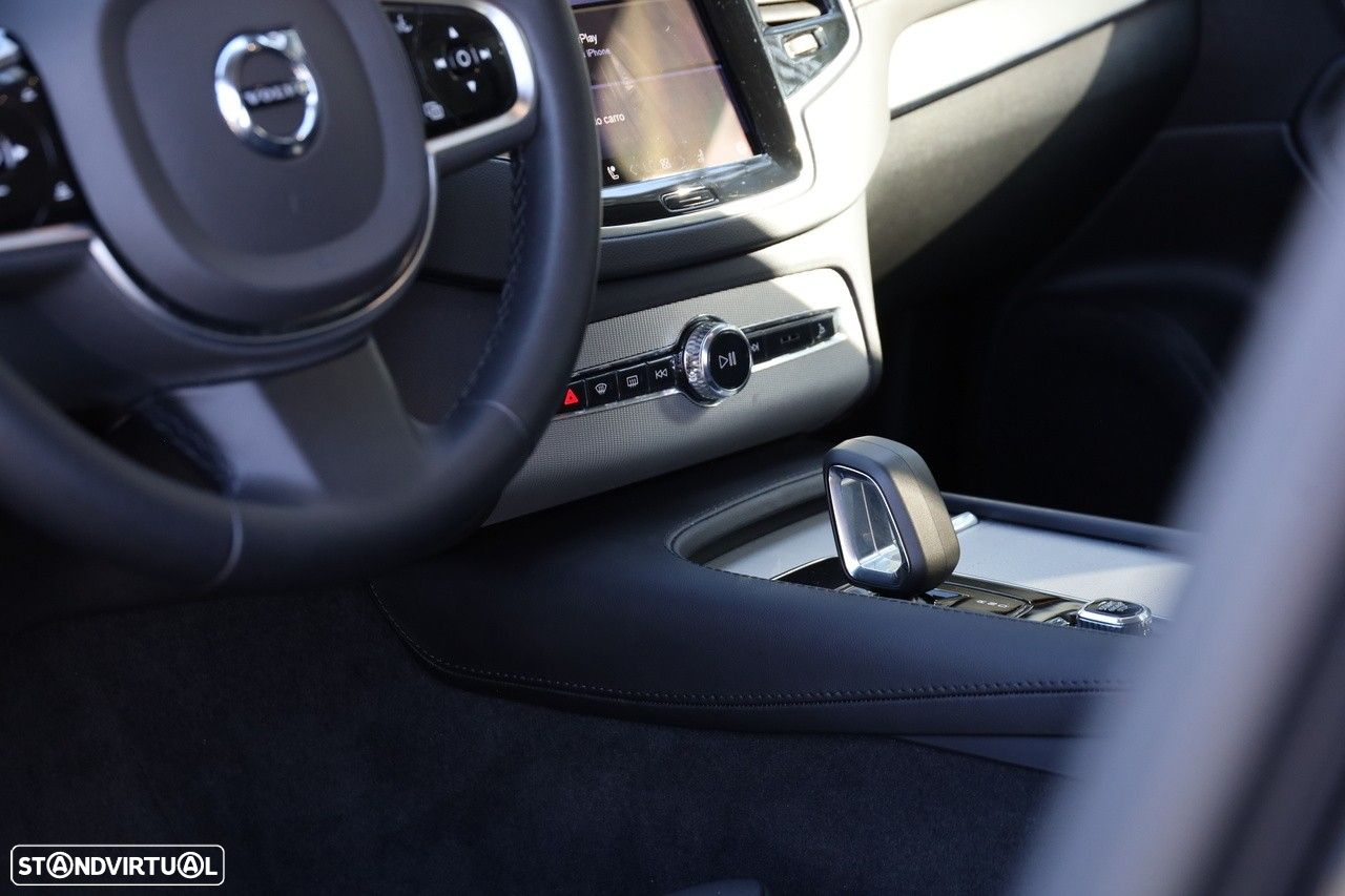 Volvo XC 90 2.0 B5 Plus Bright AWD - 16