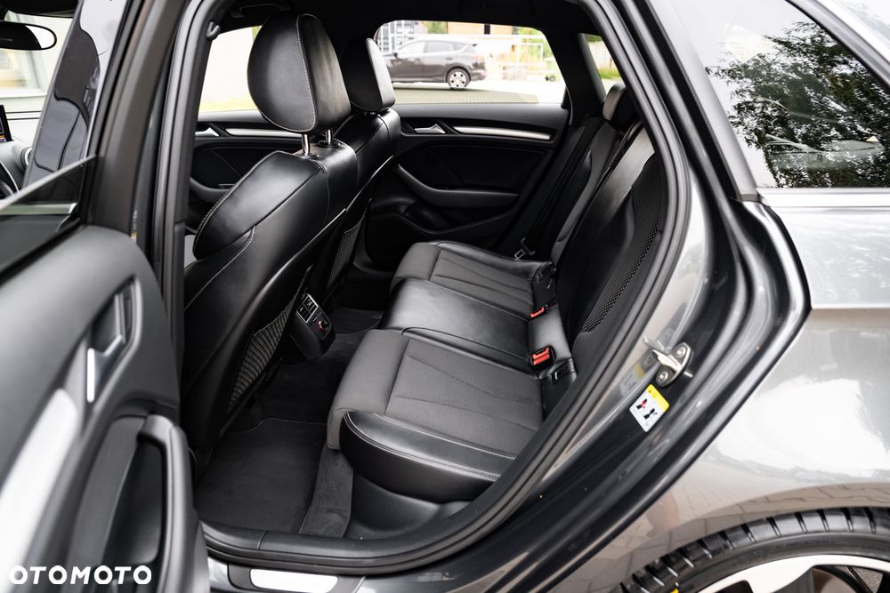 Audi A3 Sportback 2.0 TDI (clean diesel) quattro S tronic S line Sportpaket - 20
