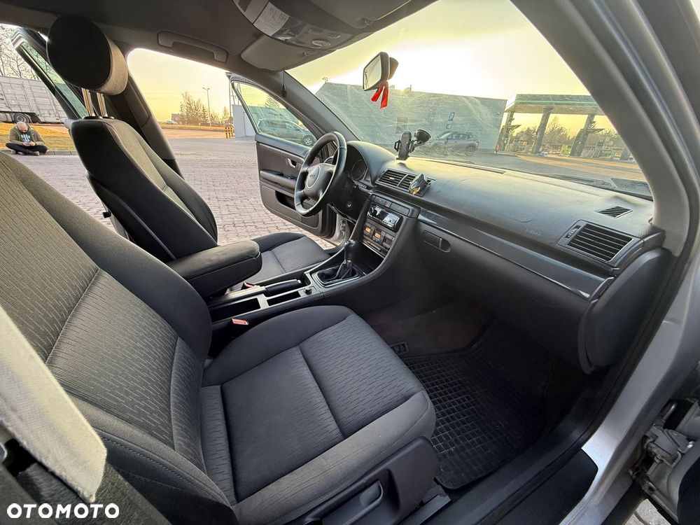 Audi A4 Avant - 12