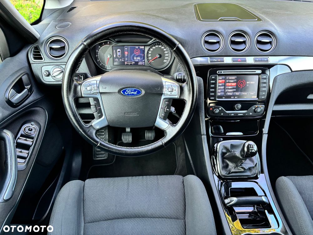 Ford S-Max 2.0 Titanium - 28