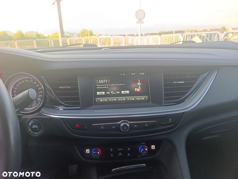 Opel Insignia 1.5 T Enjoy S&S - 14