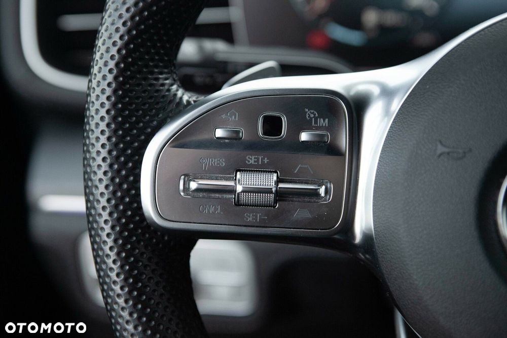 Mercedes-Benz GLE - 22