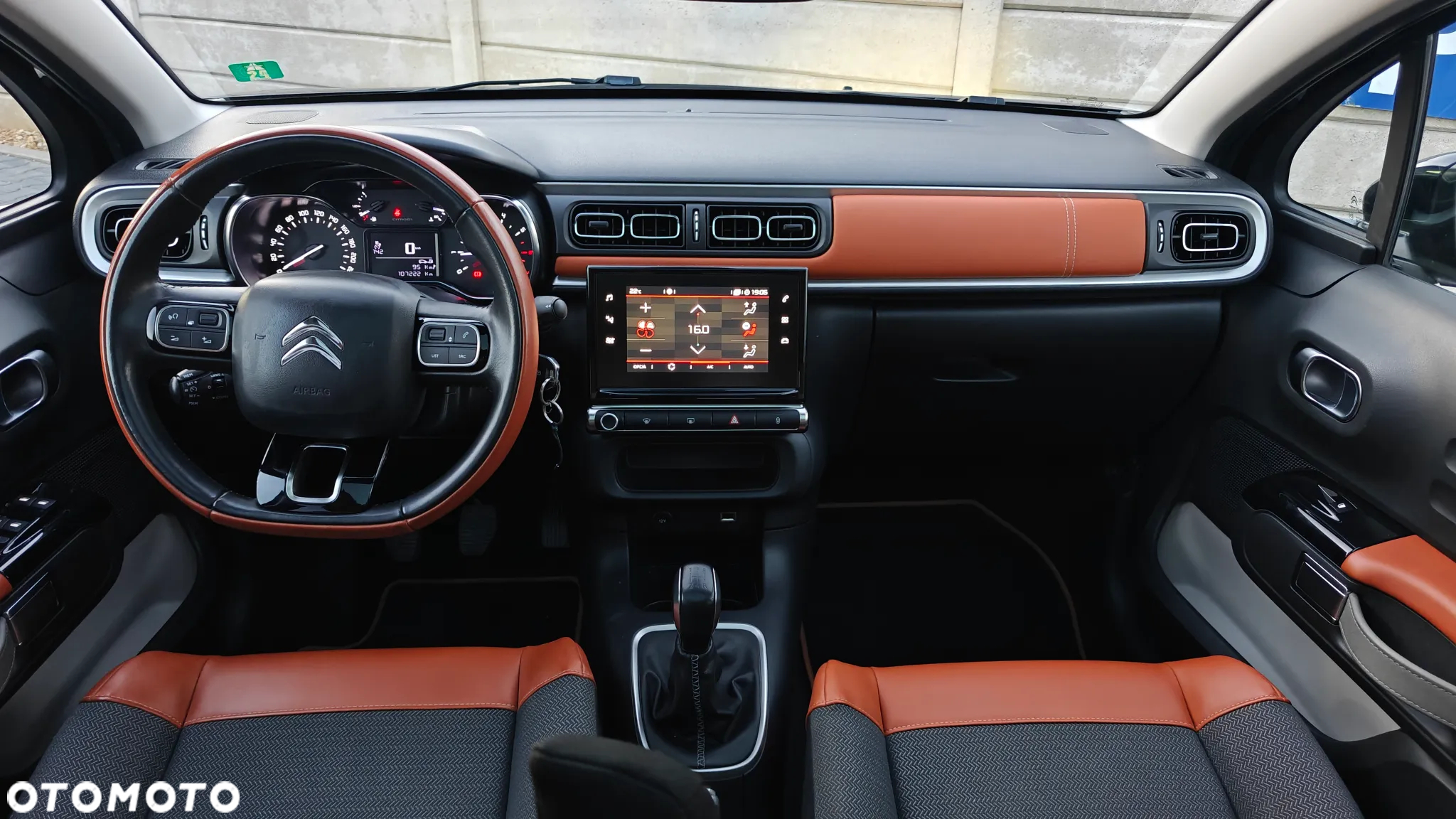 Citroën C3 1.2 PureTech GPF Shine - 24
