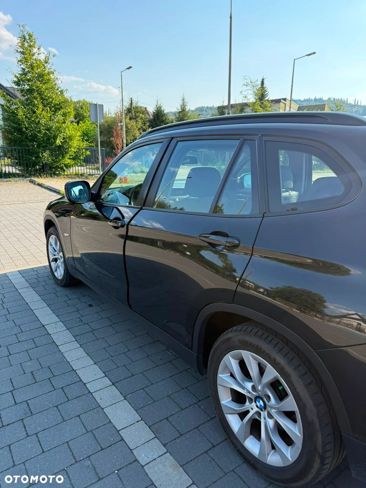 BMW X1 xDrive18d - 13
