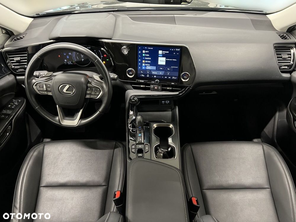 Lexus NX 350h Business AWD - 15
